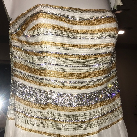 Ball gown/prom dress - Picture 4 of 5